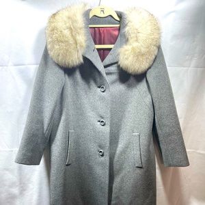 Vintage 70/30 Wool/Nylon Fur Collar Opera Coat No Size wears like a medium